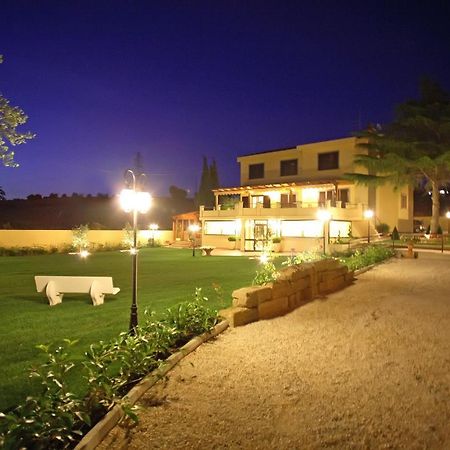 Bed And Breakfast La Corte Degli Ulivi Civitavecchia Ngoại thất bức ảnh