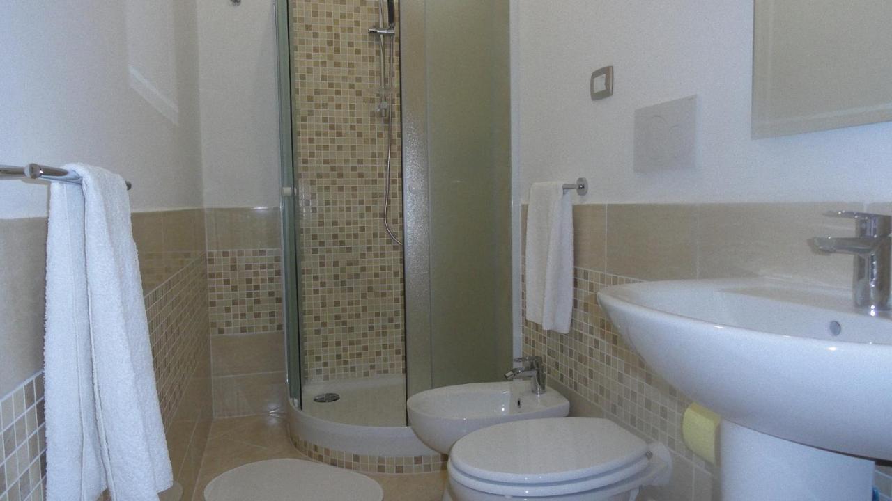 Bed And Breakfast La Corte Degli Ulivi Civitavecchia Phòng bức ảnh